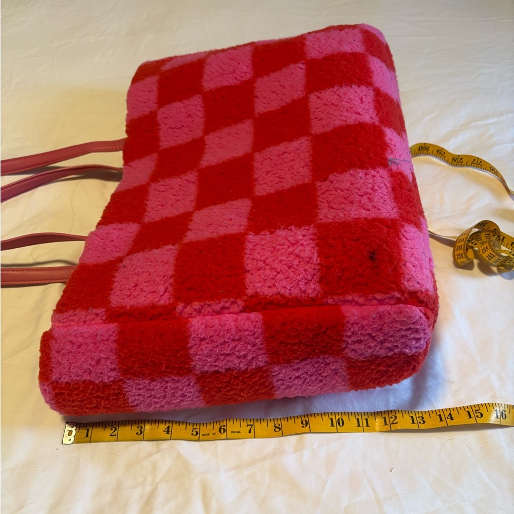 No Boundaries Fuzzy Bag - Picture 8 of 11
